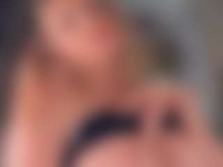 Live cam show with SibleyDunsford - Big Tits Brown Hair on livesuperchat.net