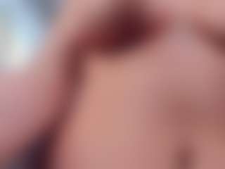 Live cam show with SibleyDunsford - Blue Eyes on Gym Cam Girls