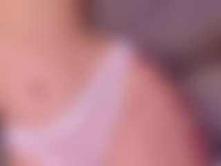 Live cam show with Mishel-Blessing - Gamer Asian on Mixed Magazine Live