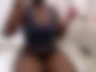 Darkqween23's Live Sex Cam Show