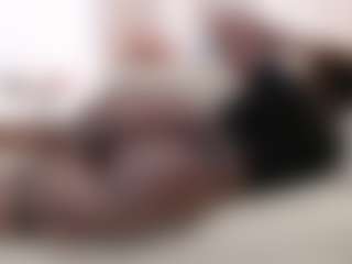 Darkqween23's Live Sex Cam Show