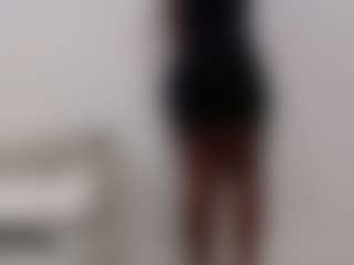 Darkqween23's Live Sex Cam Show