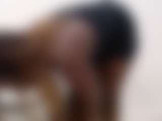 Darkqween23's Live Sex Cam Show