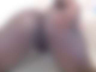 Darkqween23's Live Sex Cam Show