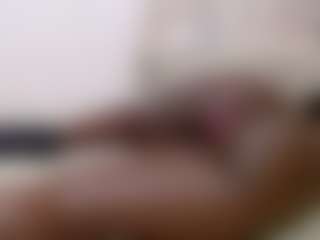 Live cam show with Darkqween23 - Blowjob on studioflirtlive.com