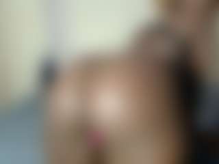 Darkqween23's Live Sex Cam Show