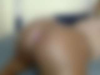 Darkqween23's Live Sex Cam Show