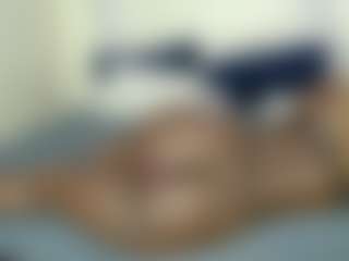 Live cam show with Darkqween23 - Squirt on Camming Site
