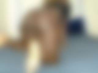 Darkqween23's Live Sex Cam Show