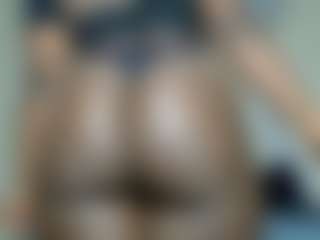 Darkqween23's Live Sex Cam Show