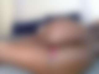 Darkqween23's Live Sex Cam Show