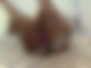 Darkqween23's Live Sex Cam Show