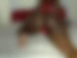 Live cam show with Darkqween23 - Fingering Ebony on Camsoda