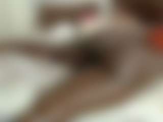Live cam show with Darkqween23 - Legs on Gym Cam Girls