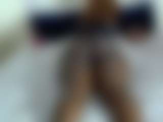 Darkqween23's Live Sex Cam Show