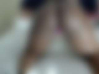 Darkqween23's Live Sex Cam Show