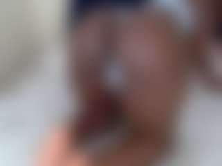 Darkqween23's Live Sex Cam Show