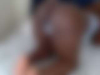 Live cam show with Darkqween23 - Erotic on Milfs Live