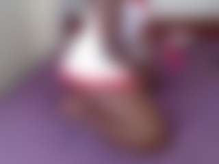 Live cam show with Darkqween23 - Brown Eyes Black on Camsoda