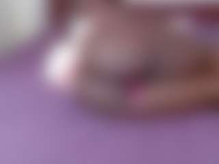 Live cam show with Darkqween23 - BBW Ebony on Camiplay Live