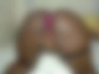 Darkqween23's Live Sex Cam Show