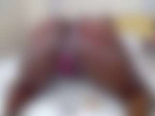 Darkqween23's Live Sex Cam Show