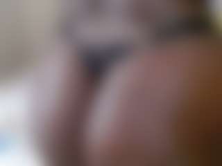 Darkqween23's Live Sex Cam Show