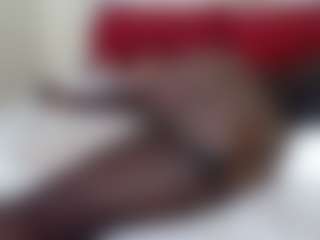 Live cam show with Darkqween23 - Ebony Toys on Camsoda