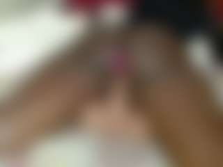 Darkqween23's Live Sex Cam Show