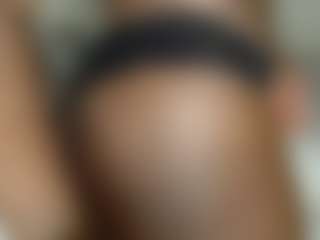 Darkqween23's Live Sex Cam Show