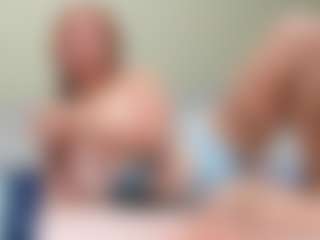 Live cam show with AniAndFrank - Thin on hotwifechat.live