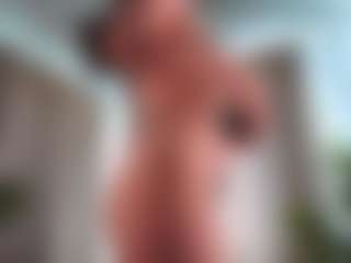Linda's Live Sex Cam Show