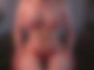 Live cam show with Linda - Athletic Teen (18+) on Soda Cam