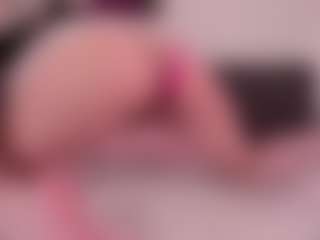 Live cam show with NaomiAsian - Bikini on boobsie.com