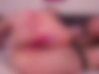 Live cam show with NaomiAsian - Body Massage on StripNow