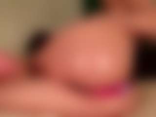 Live cam show with NaomiAsian - Asian Teen (18+) on Gym Cam Girls