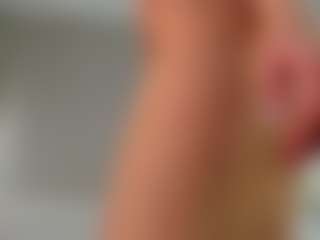 Live cam show with NaomiAsian - Brown Eyes Asian on Gym Cam Girls