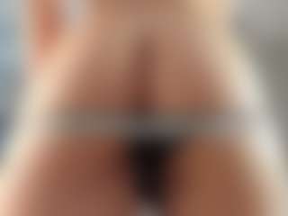 Live cam show with NaomiAsian - Asian Granny on Dolls Live