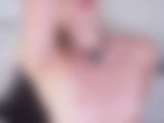 Live cam show with PhilippaFugler - Erotic Dance on SmokeAndPoke