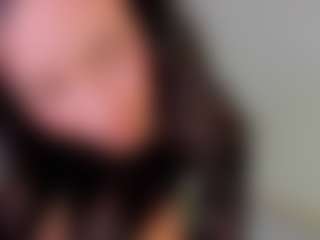 Live cam show with AdharaCruzz - Striptease on xxxlivecams.org