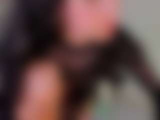 Live cam show with AdharaCruzz - Joi on intimatelivegirls.com