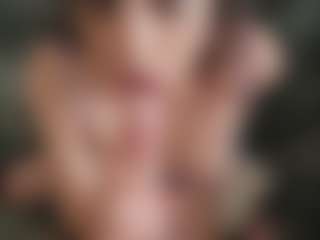 Lexi MILF webcam performer live streaming