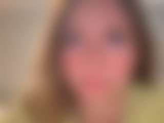 Live cam show with MillieDesire - Fantasy on dropp.cam