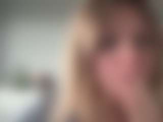 MillieDesire's Live Sex Cam Show