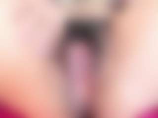 Live cam show with Sara-Collinnss - Athletic on Camsoda