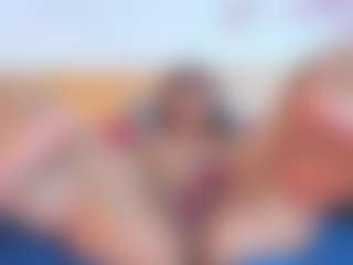 Live cam show with Sara-Collinnss - Red Hair on CamClone