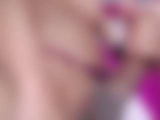 Live cam show with EvaClark_hot - Flat Chested on Uber Horny