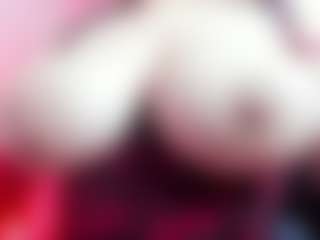 Spettacolo in cam dal vivo con dollyzoe - Double Penetration su Camsoda