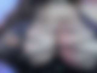 Live-camshow met dollyzoe - Double Penetration op Camsoda