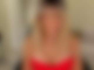 Live cam show with IsabelBornner - Body Massage on AdultVida.com